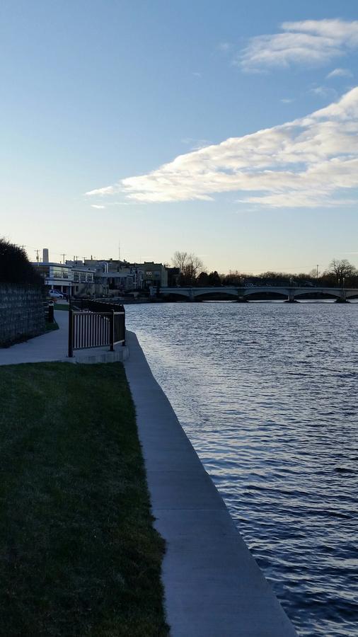 Riverwalk Inn & Suites Fort Atkinson Kültér fotó