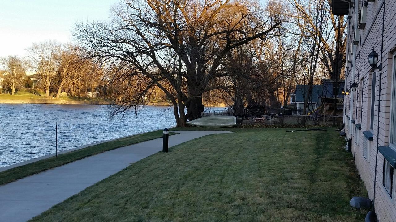 Riverwalk Inn & Suites Fort Atkinson Kültér fotó