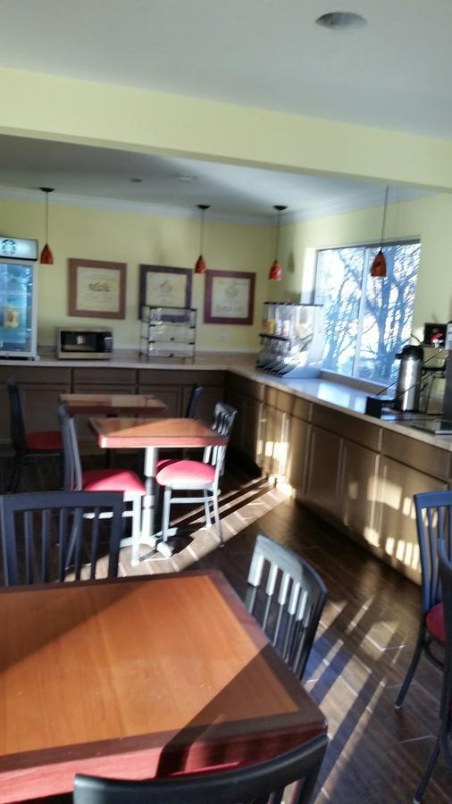 Riverwalk Inn & Suites Fort Atkinson Kültér fotó