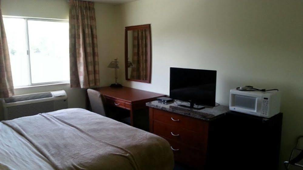 Riverwalk Inn & Suites Fort Atkinson Kültér fotó