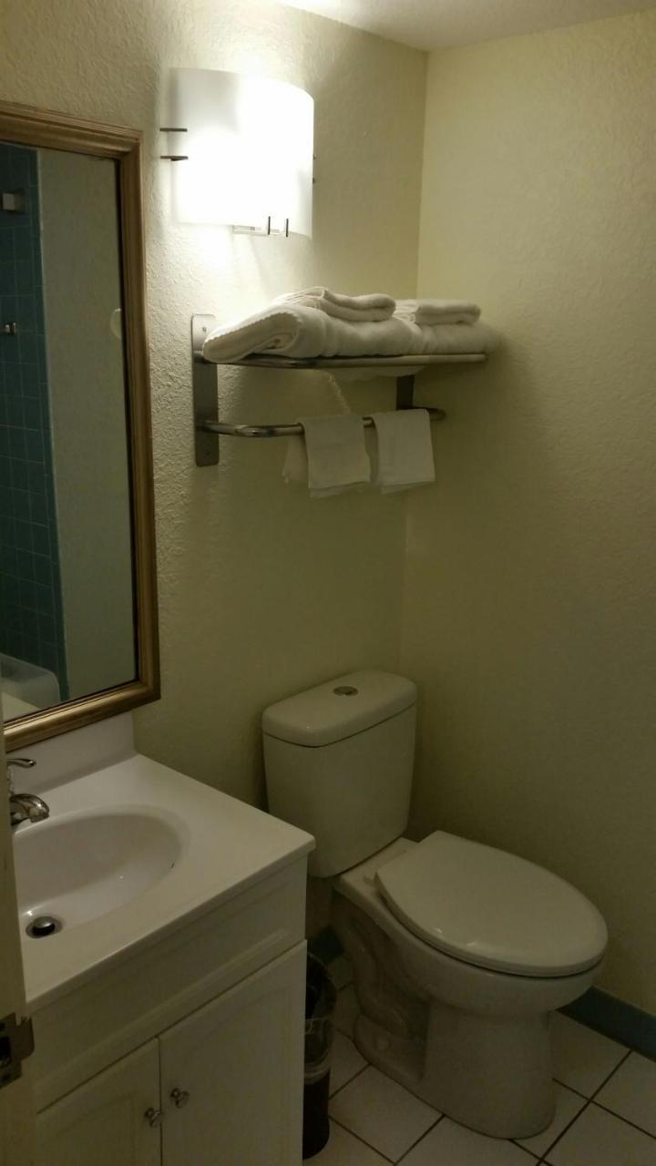 Riverwalk Inn & Suites Fort Atkinson Kültér fotó